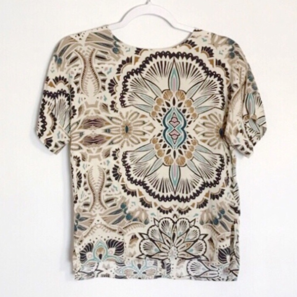 💫3/$12 psychedelic tee size 2